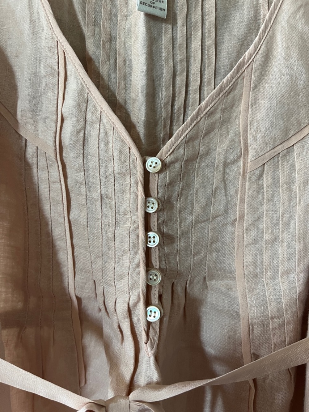 J. Crew Pale Blush Linen Pintuck V-Neck Tank - Picture 3 of 4